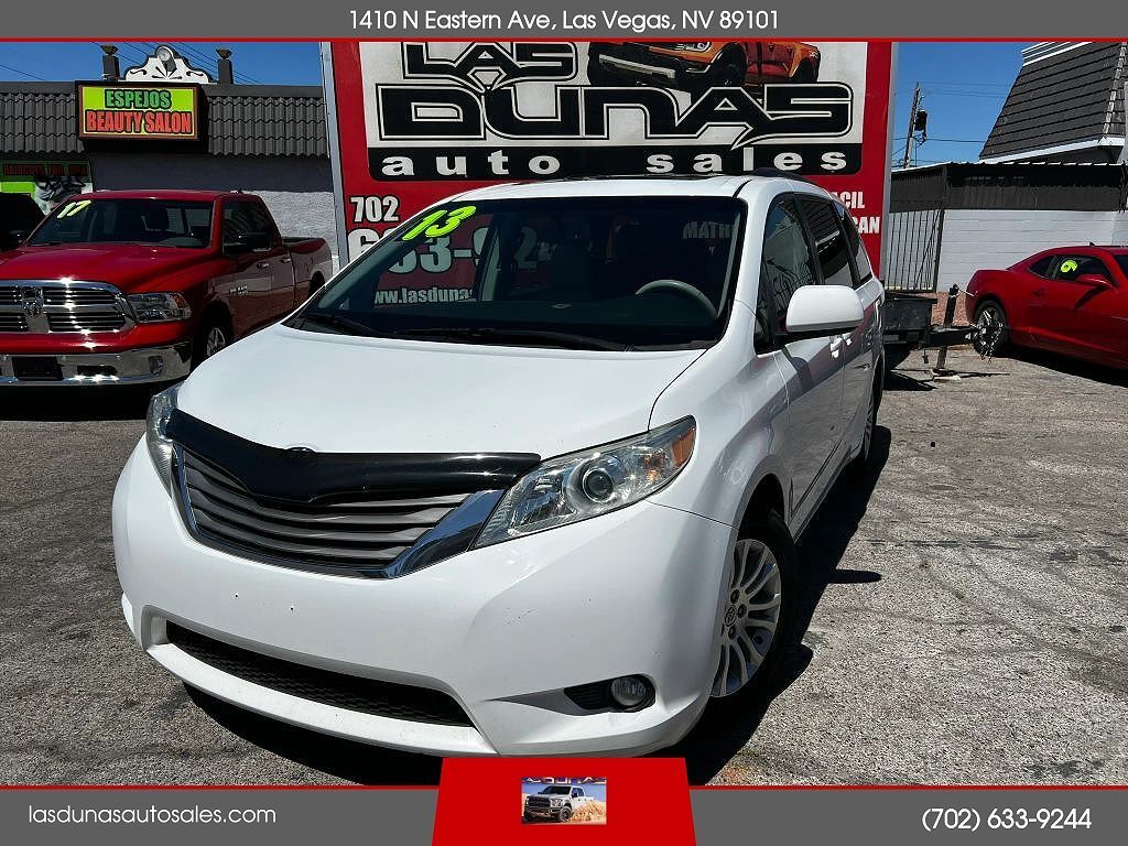 2013 TOYOTA Sienna