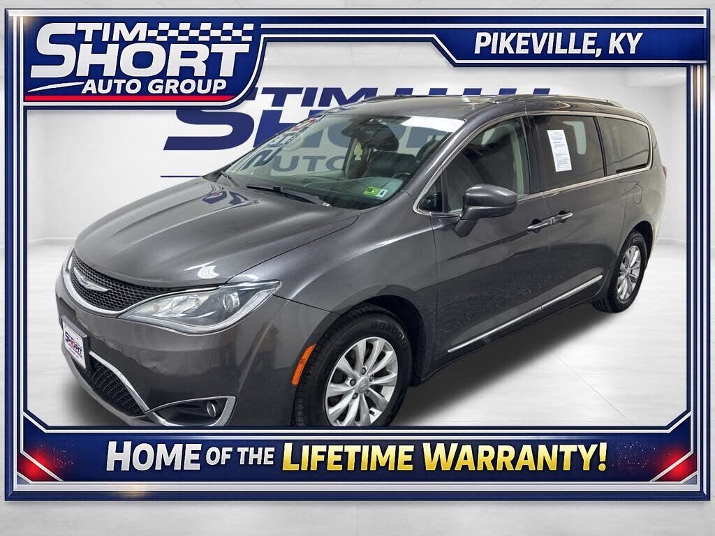 2019 CHRYSLER Pacifica