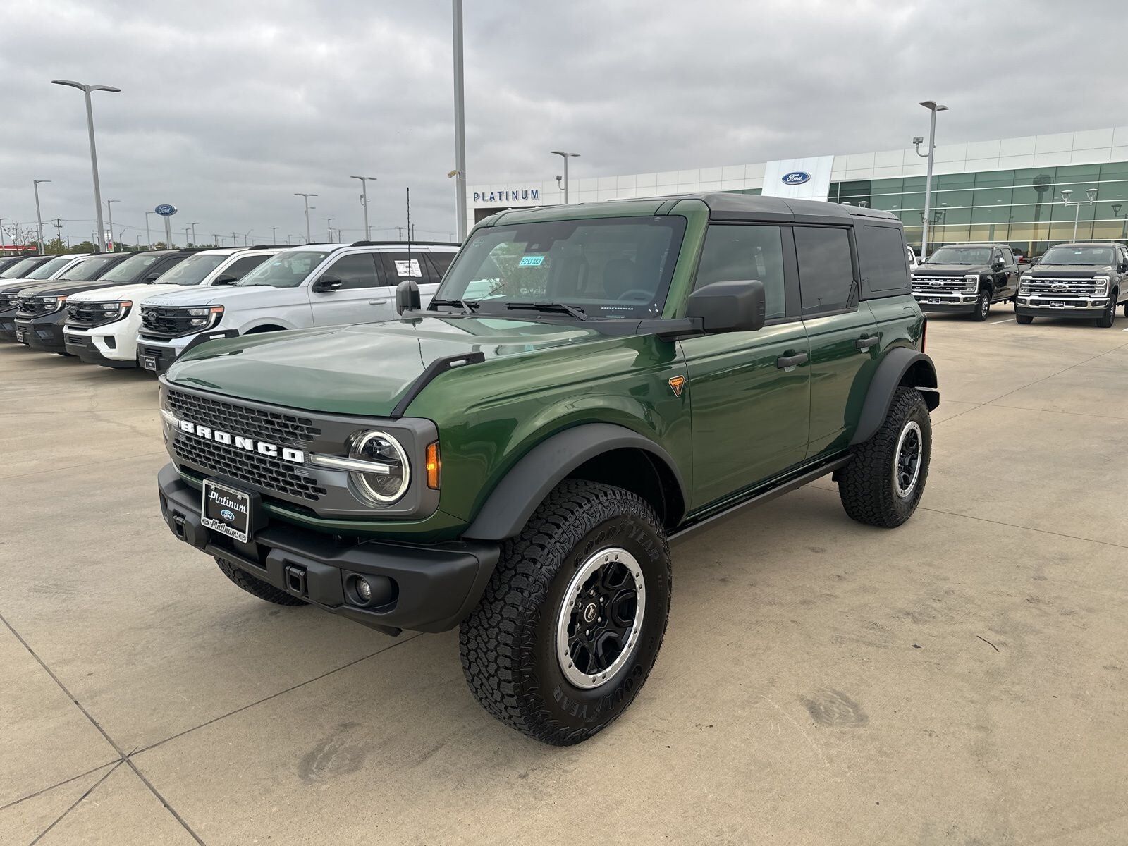 2025 FORD Bronco