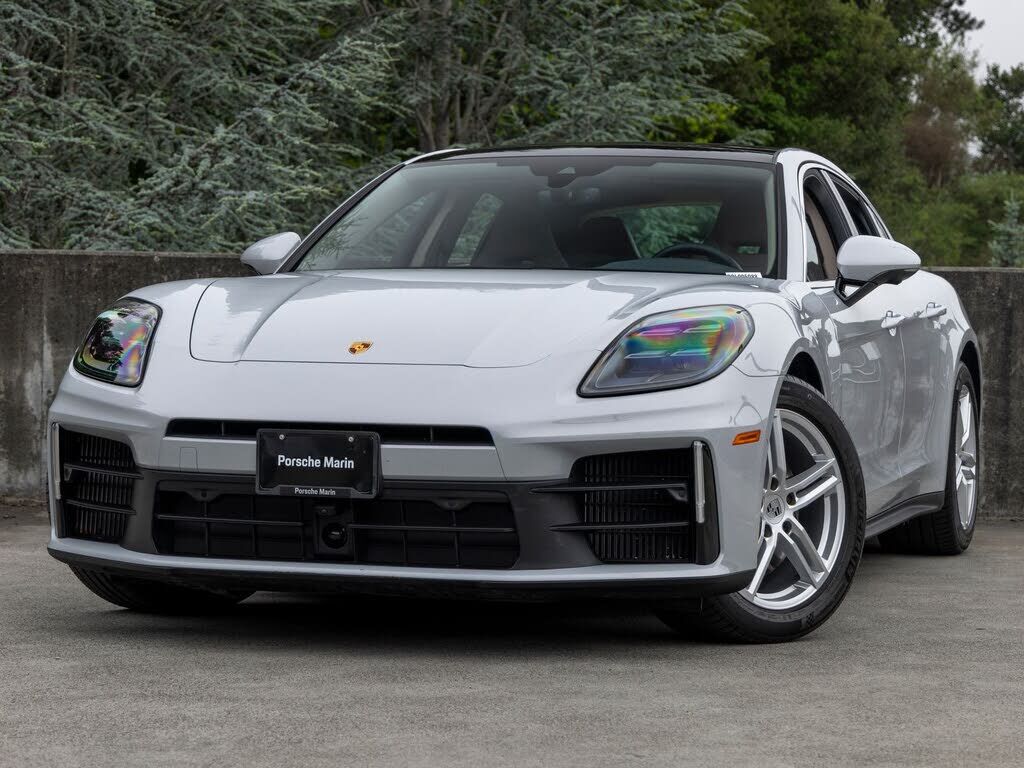 2025 PORSCHE Panamera