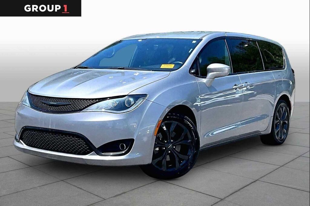 2019 CHRYSLER Pacifica