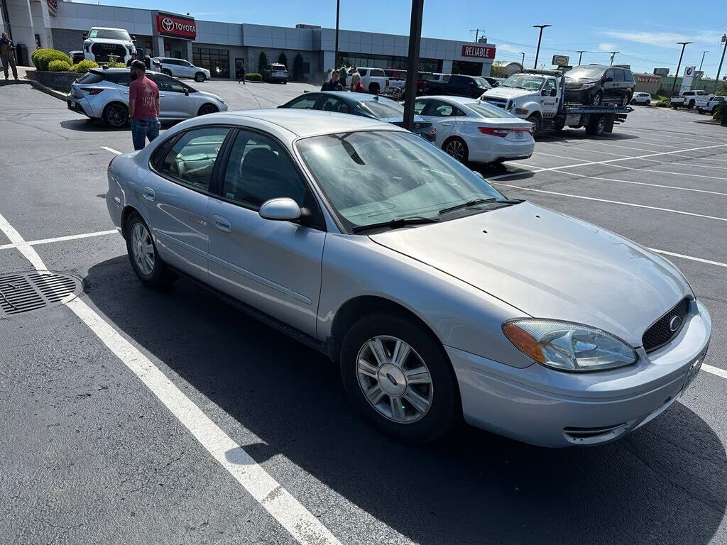 2007 FORD Taurus