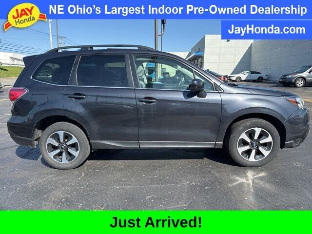 2017 SUBARU Forester