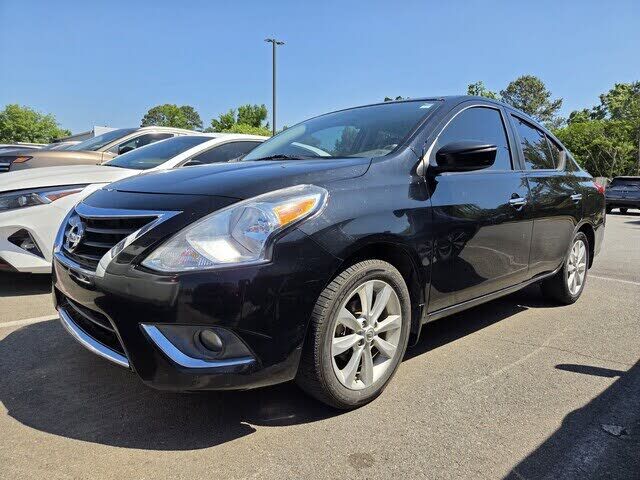 2015 NISSAN Versa