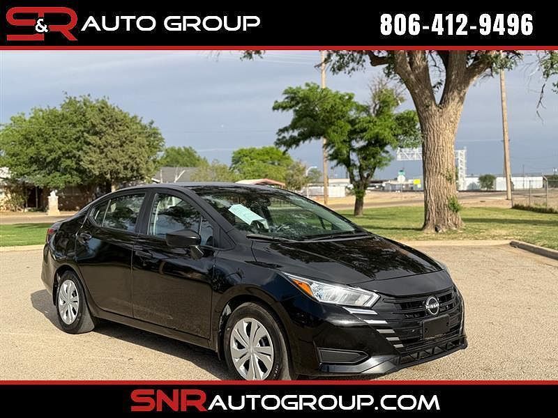 2024 NISSAN Versa