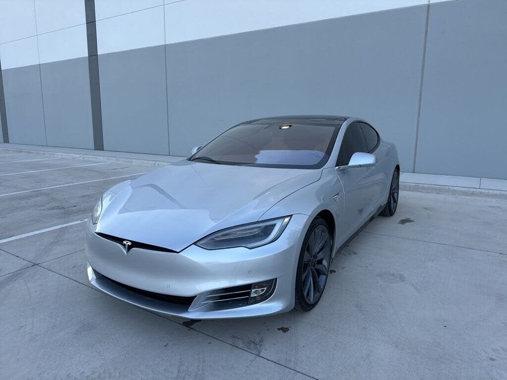 2016 TESLA Model S