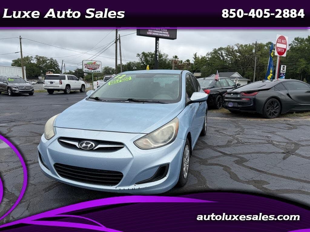 2012 HYUNDAI Accent