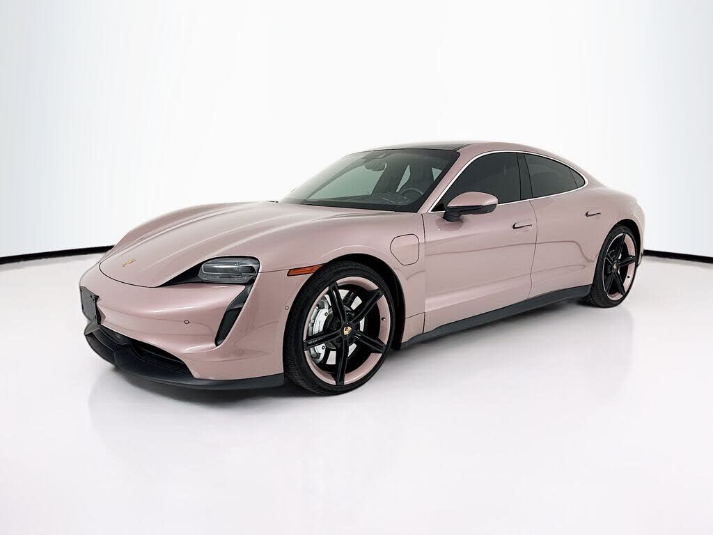 2022 PORSCHE Taycan