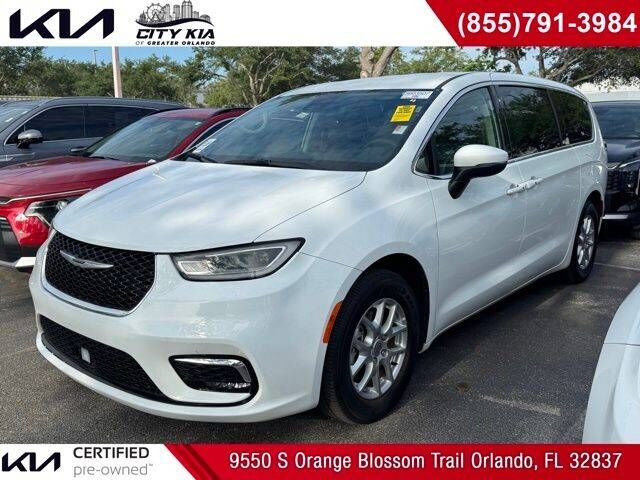2023 CHRYSLER Pacifica