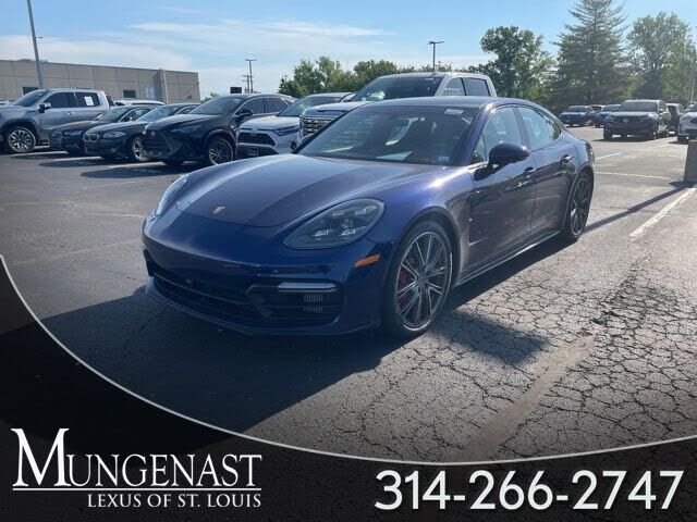 2020 PORSCHE Panamera