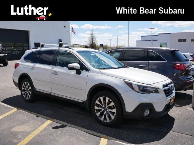 2018 SUBARU Outback