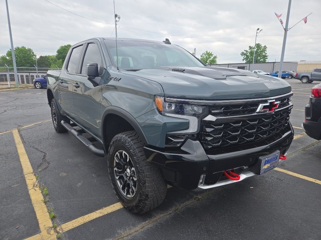 2025 CHEVROLET Silverado