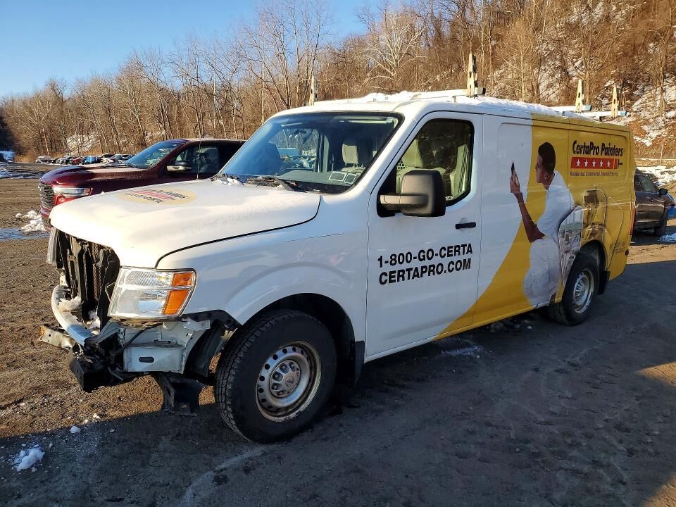 2015 NISSAN NV