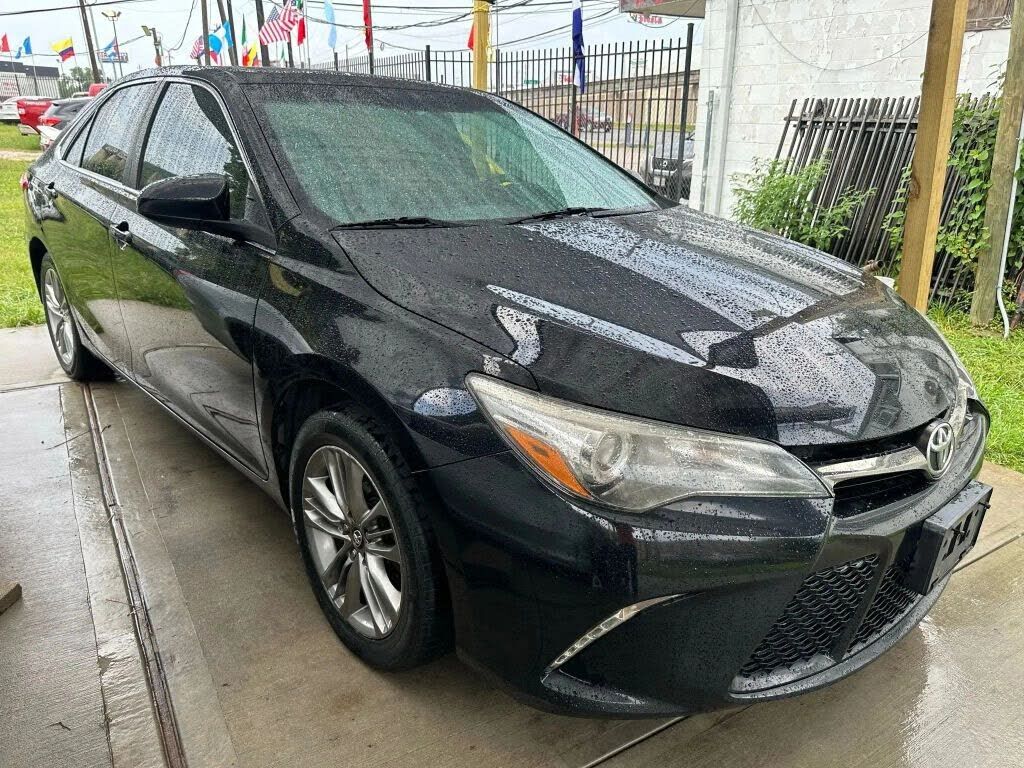 2016 TOYOTA Camry
