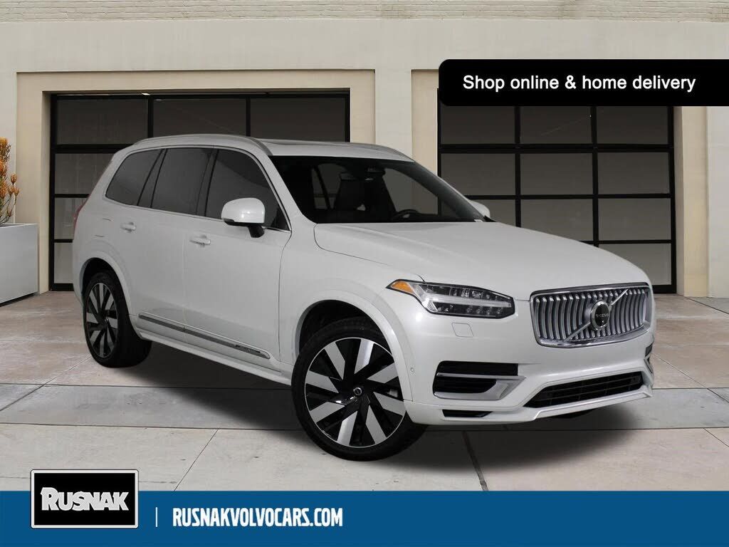 2024 VOLVO XC90