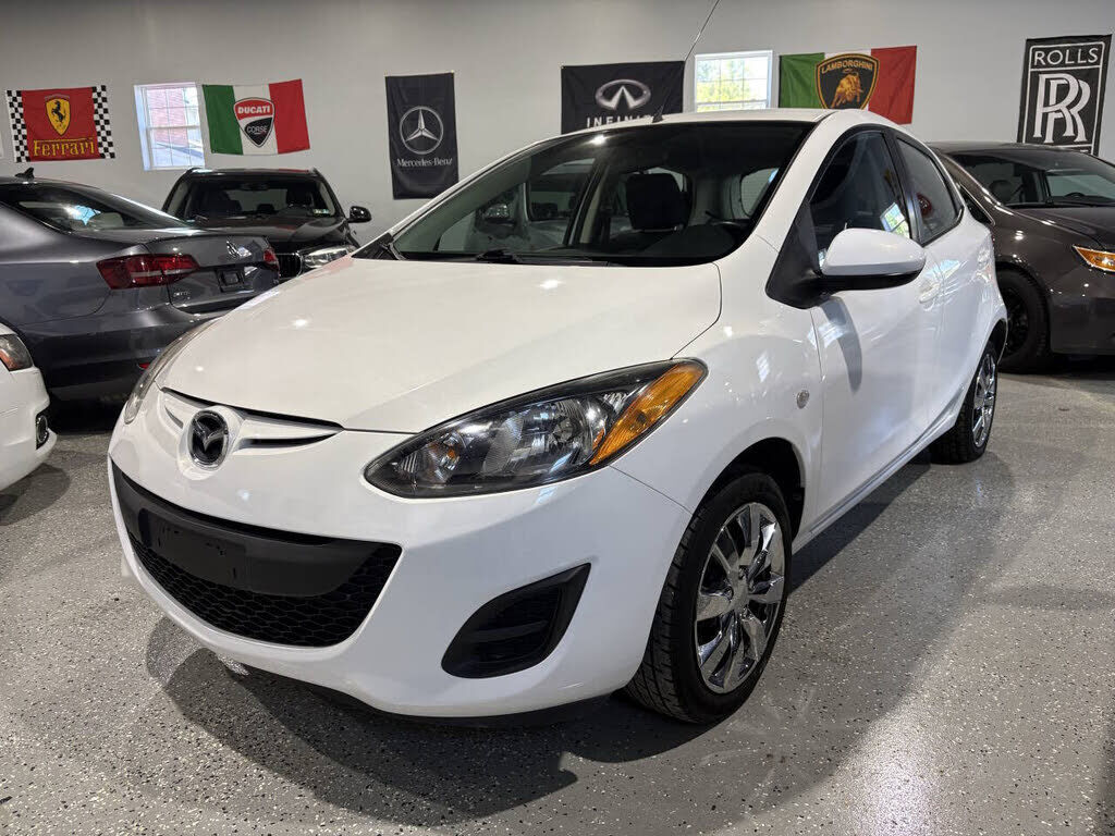 2014 MAZDA Mazda2
