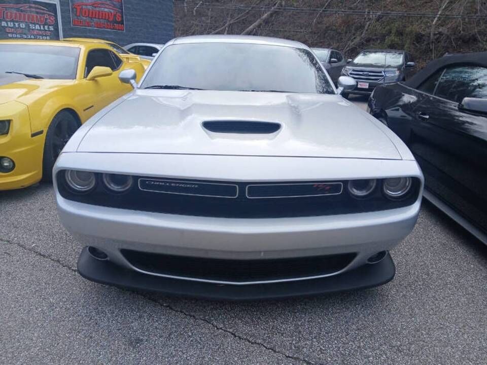 2020 DODGE Challenger