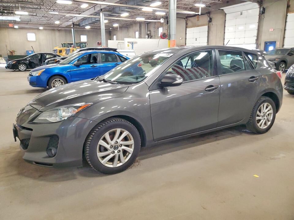 2013 MAZDA Mazda3