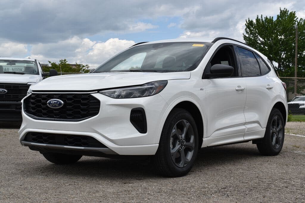 2024 FORD Escape