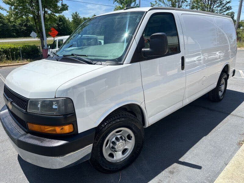 2019 CHEVROLET Express