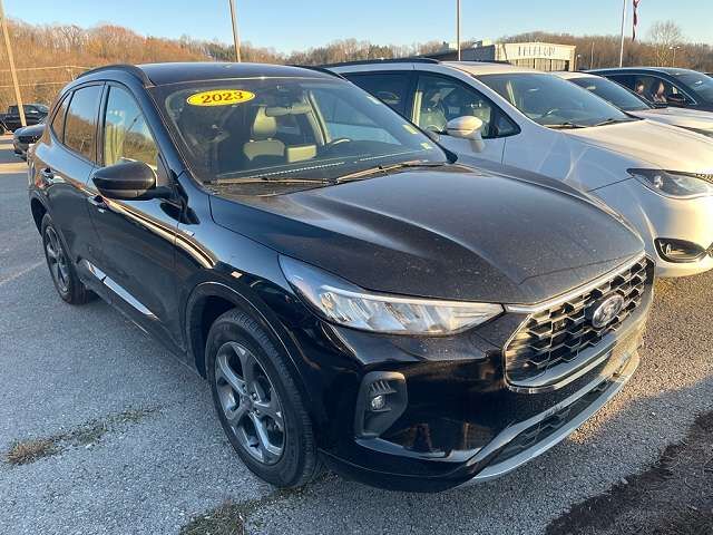 2023 FORD Escape