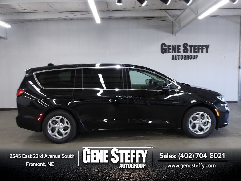 2024 CHRYSLER Pacifica