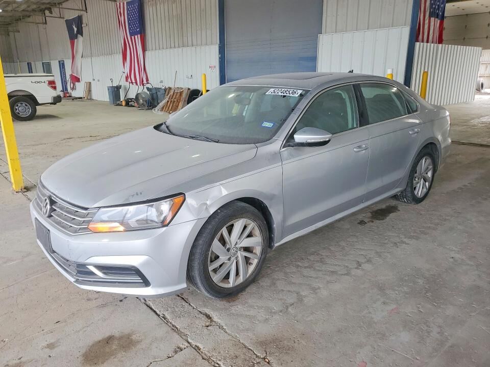 2018 VOLKSWAGEN Passat