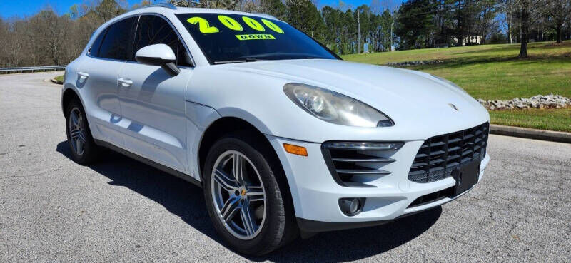 2016 PORSCHE Macan