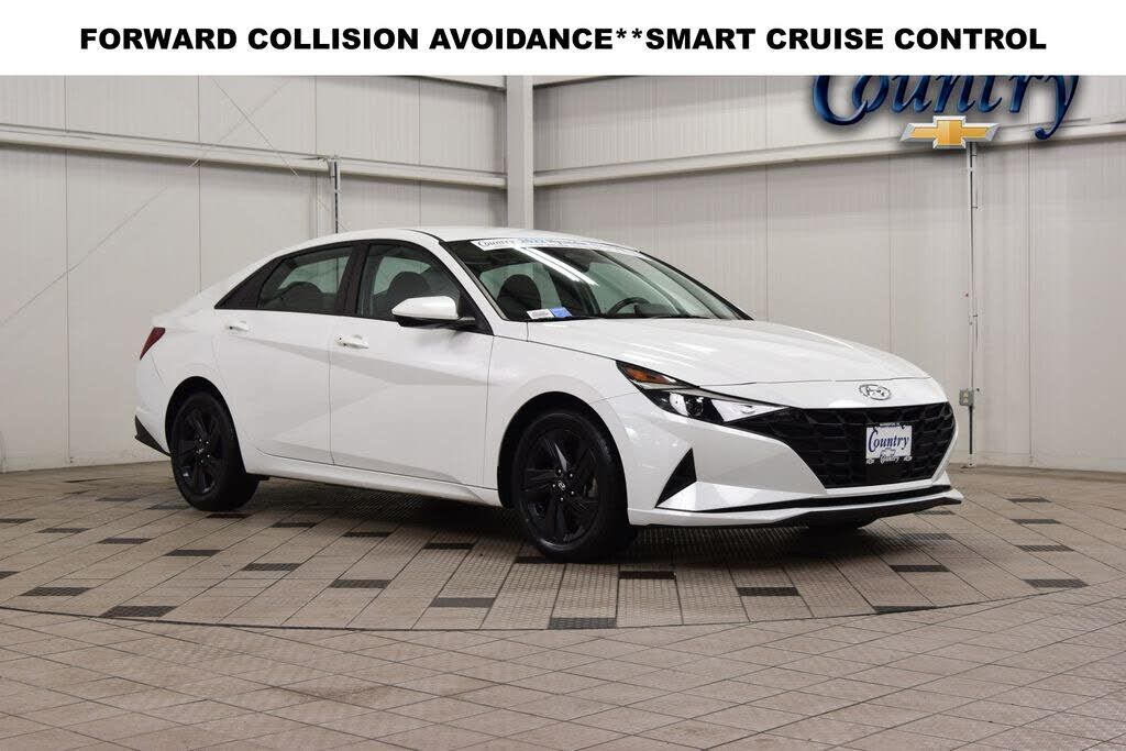 2022 HYUNDAI Elantra
