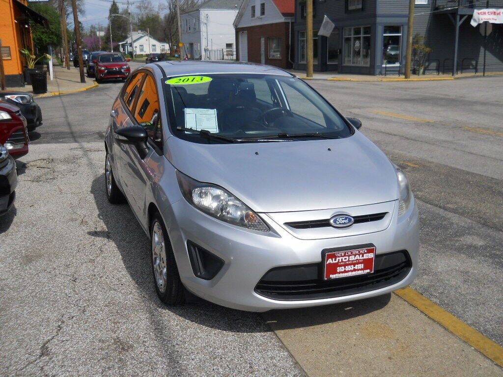2013 FORD Fiesta