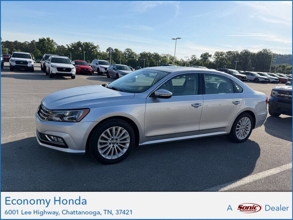 2016 VOLKSWAGEN Passat