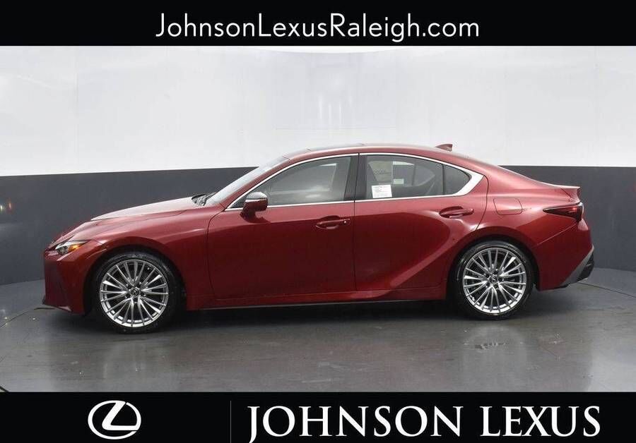 2025 LEXUS IS