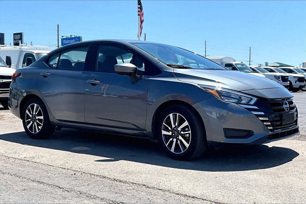 2025 NISSAN Versa
