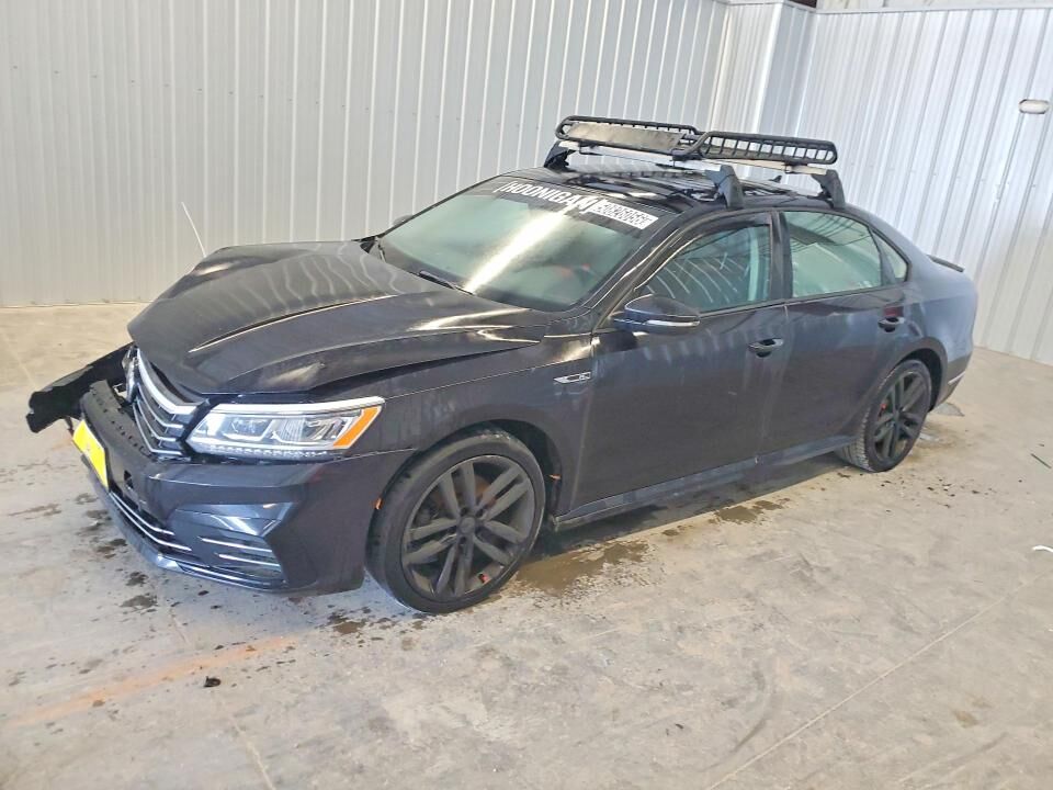 2018 VOLKSWAGEN Passat