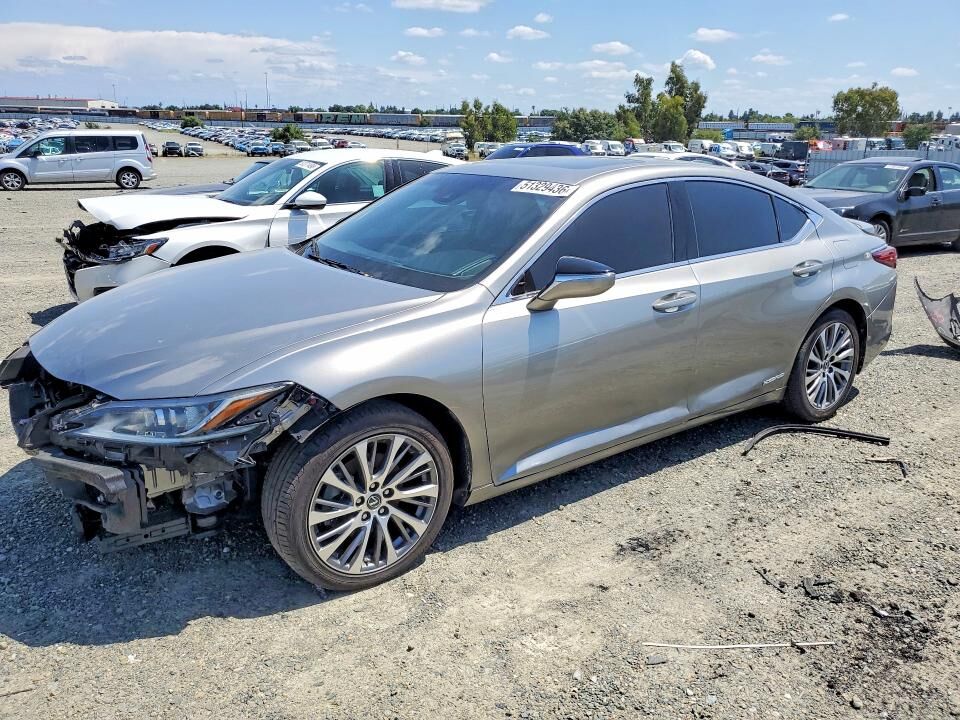 2019 LEXUS ES