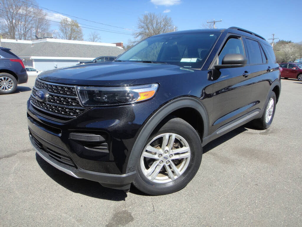 2021 FORD Explorer