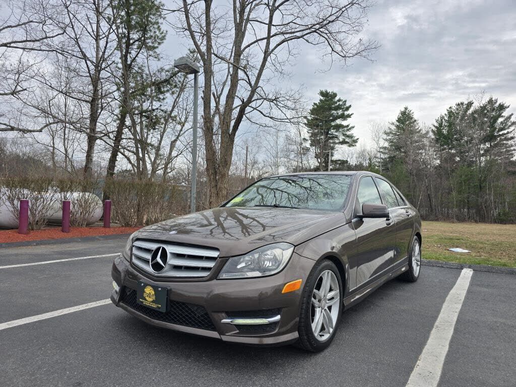 2013 MERCEDES-BENZ C-Class