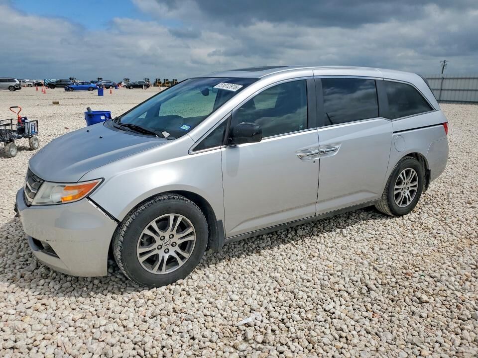 2011 HONDA Odyssey