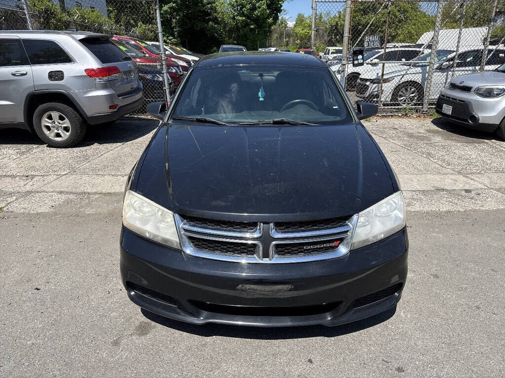 2013 DODGE Avenger