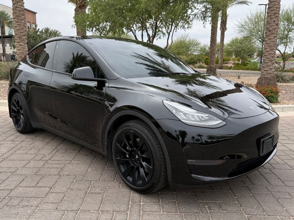 2020 TESLA Model Y