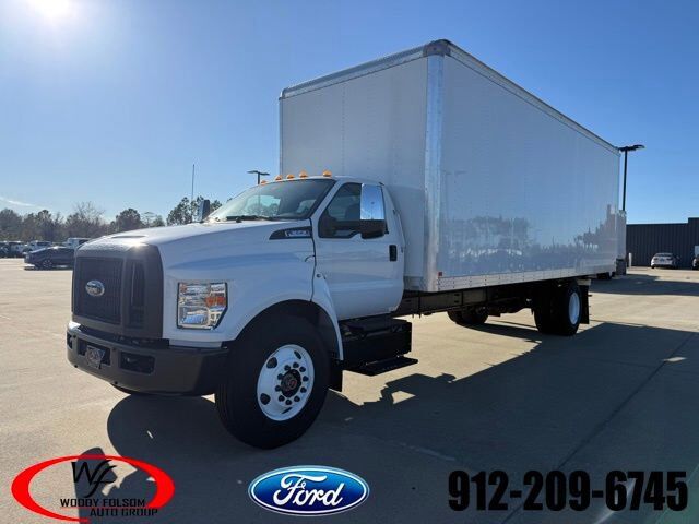 2025 FORD F-650