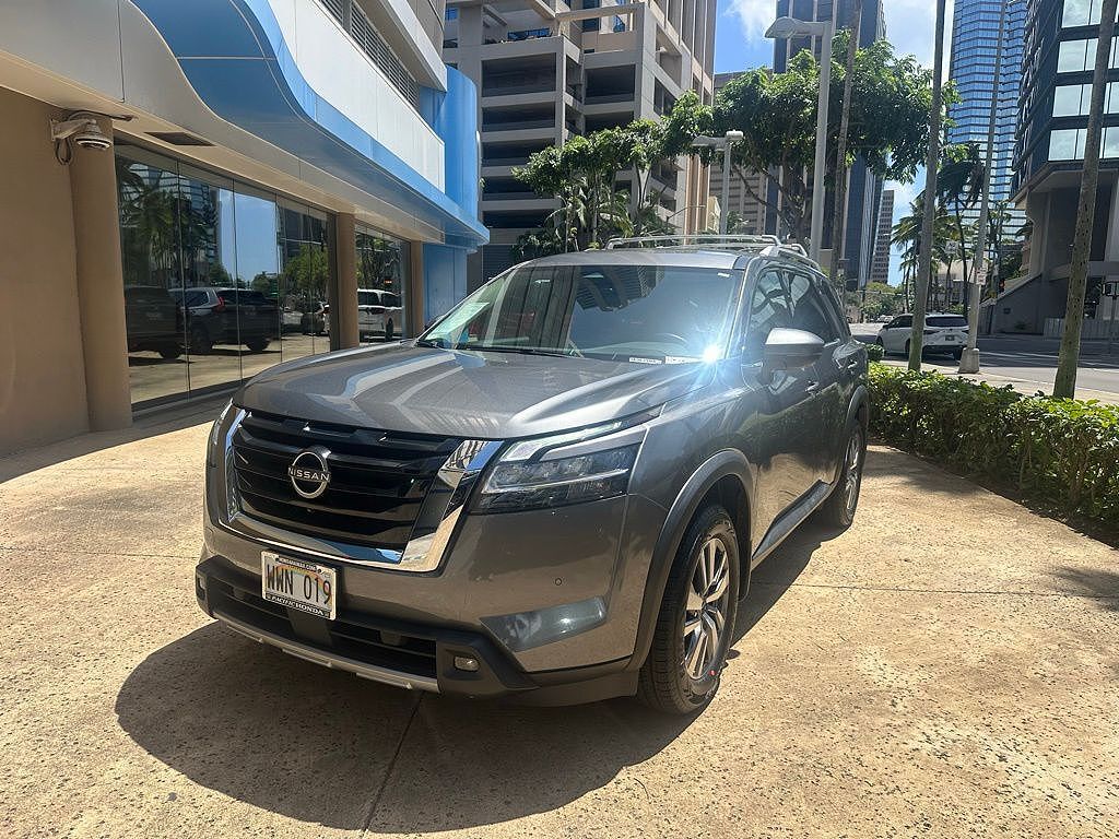 2023 NISSAN Pathfinder
