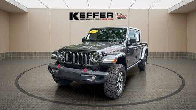 2025 JEEP Gladiator