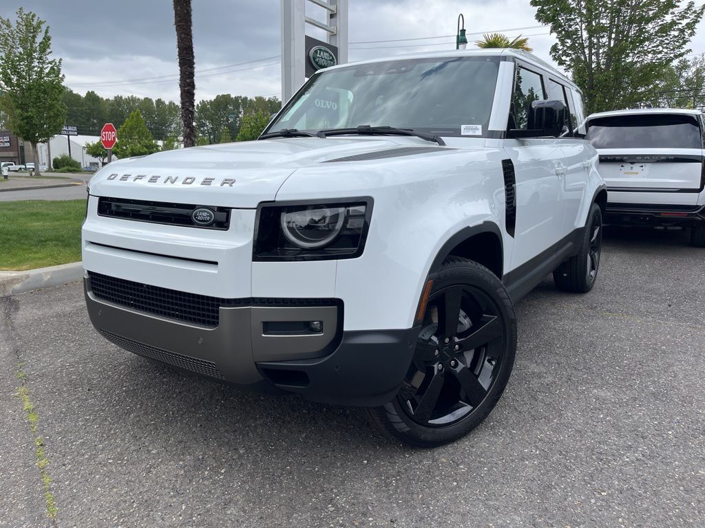 2026 LAND ROVER Defender