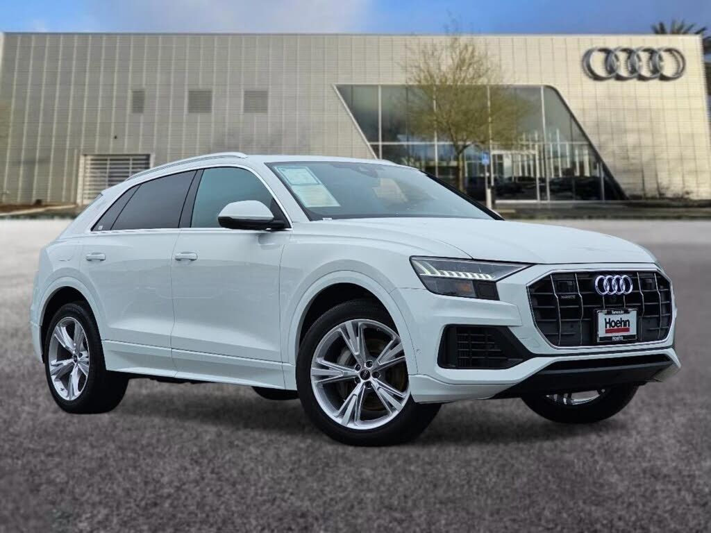 2023 AUDI Q8