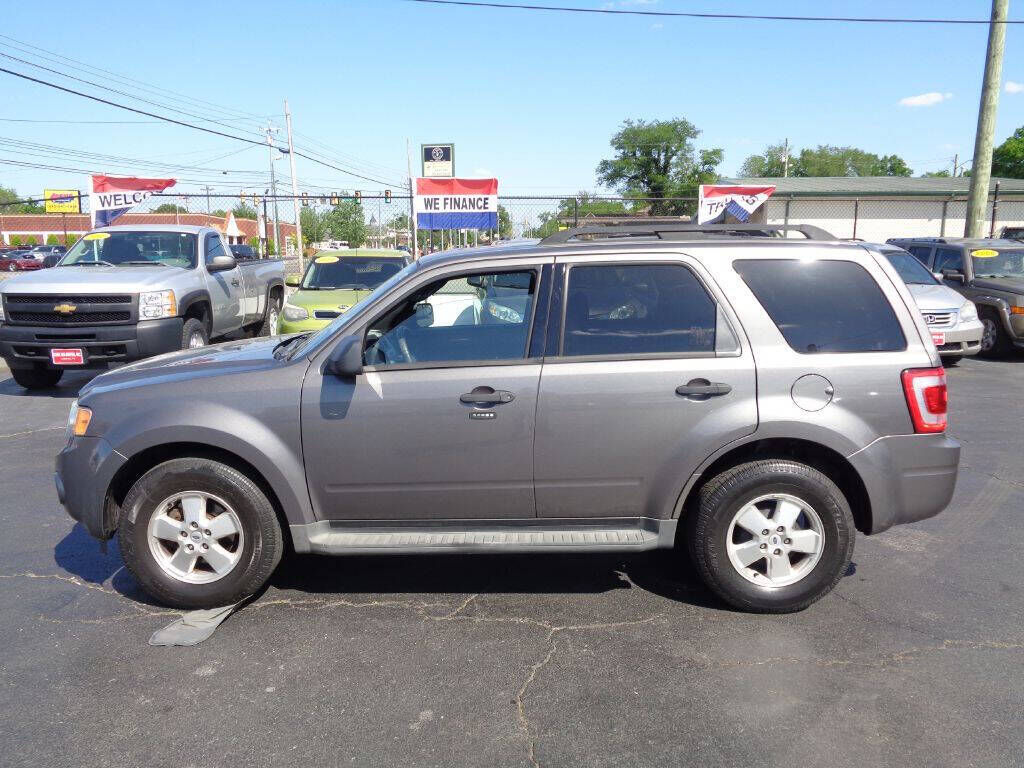 2011 FORD Escape