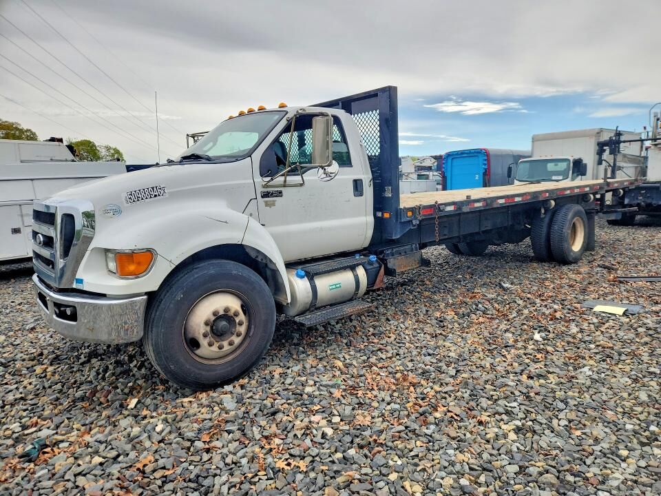 2015 FORD F-750