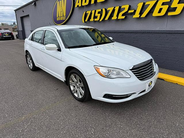 2011 CHRYSLER 200