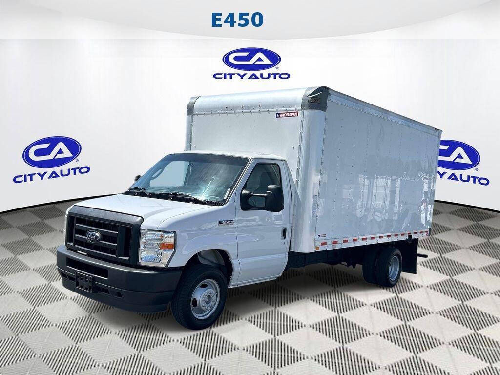 2021 FORD E-450