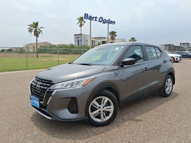 2024 NISSAN Kicks